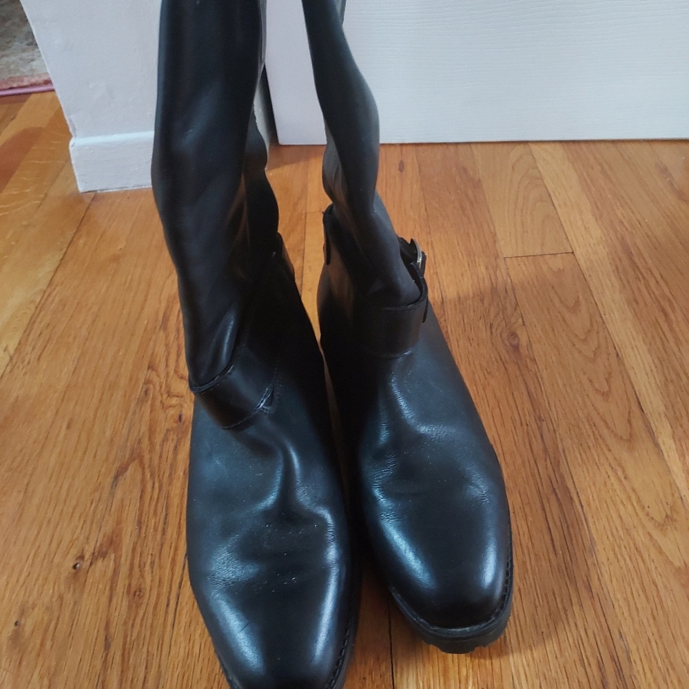 La Canadienne Boots